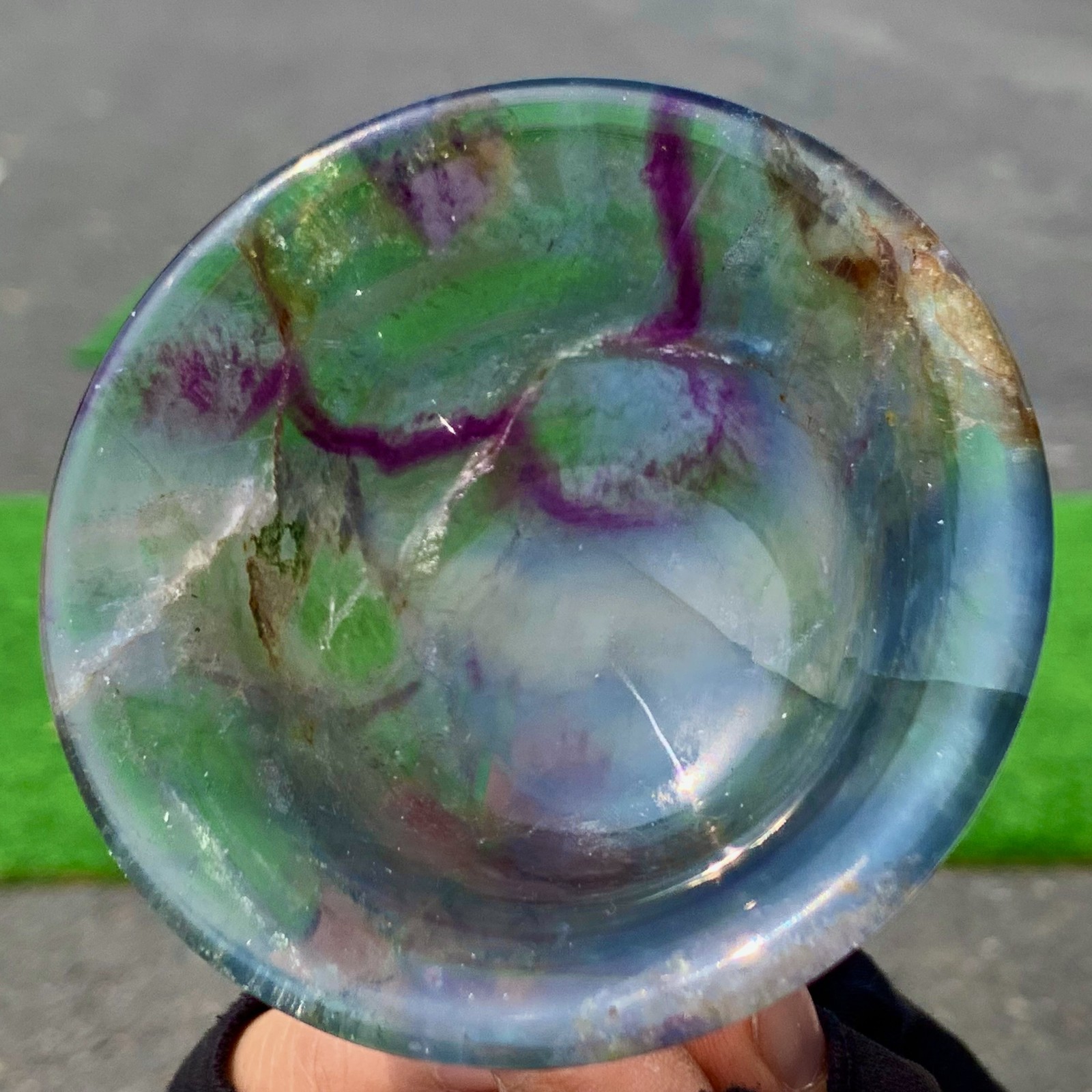 186G Natural fluorite cup Chakra Treatment Energy Stone Generator Spiritual